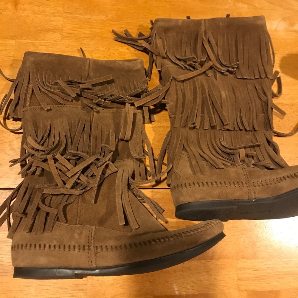 Minnetonka Brown Leather Tall Moccasins with Triple Fringe Size 9